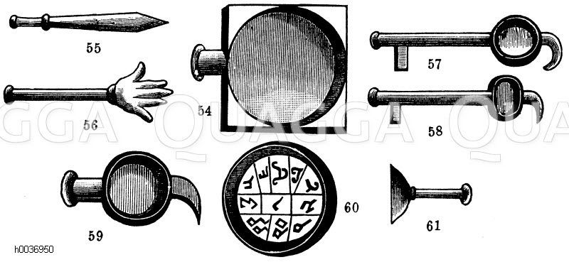 Opfergeräte der Brahmanen: 54 Tasse für Purodâsa (Fladen), 55 Holz zum Rühren des Gekochten, 56 Instrument zum Streichen und Besprengen, 57 u. 58 Opferlöffel, 59 Vollmaß für Reis, 60 Schüssel mit geteilter Fläche, 61 Hackmesser [Digital]