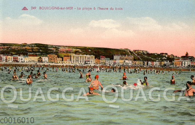 Boulogne-sur-mer: La plage à l'heure du bain
