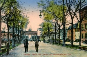 Berlin Unter den Linden mit Brandenburger Tor